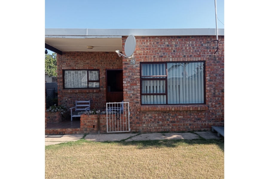 2 Bedroom Property for Sale in Campher Park Eastern Cape